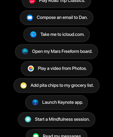 Écran affichant des requêtes Siri AI pour effectuer des actions dans plusieurs apps